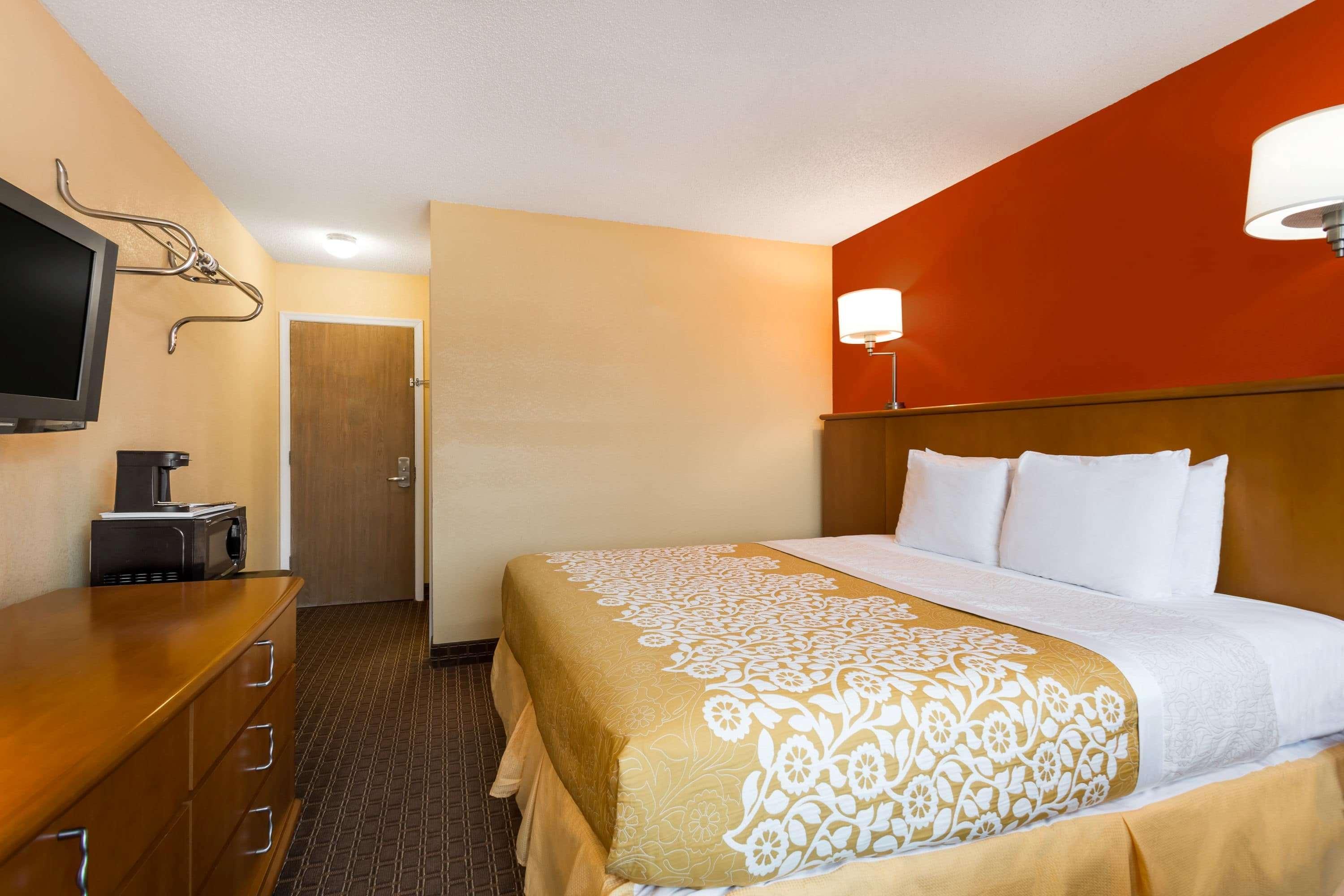 Days Inn By Wyndham Chincoteague Island Exterior photo