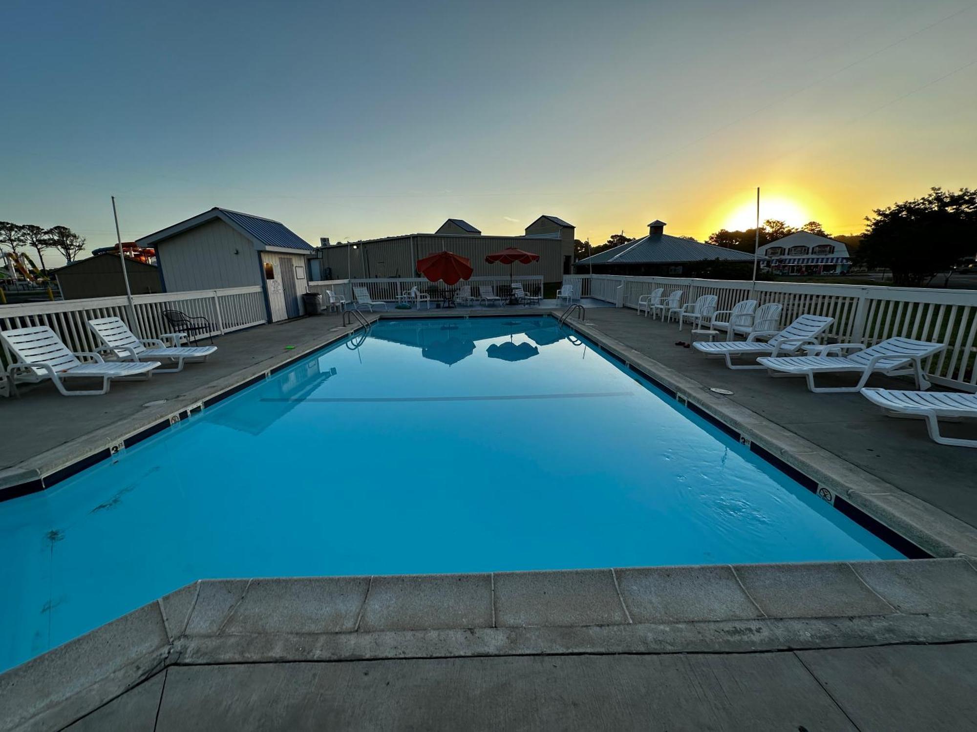 Days Inn By Wyndham Chincoteague Island Exterior photo