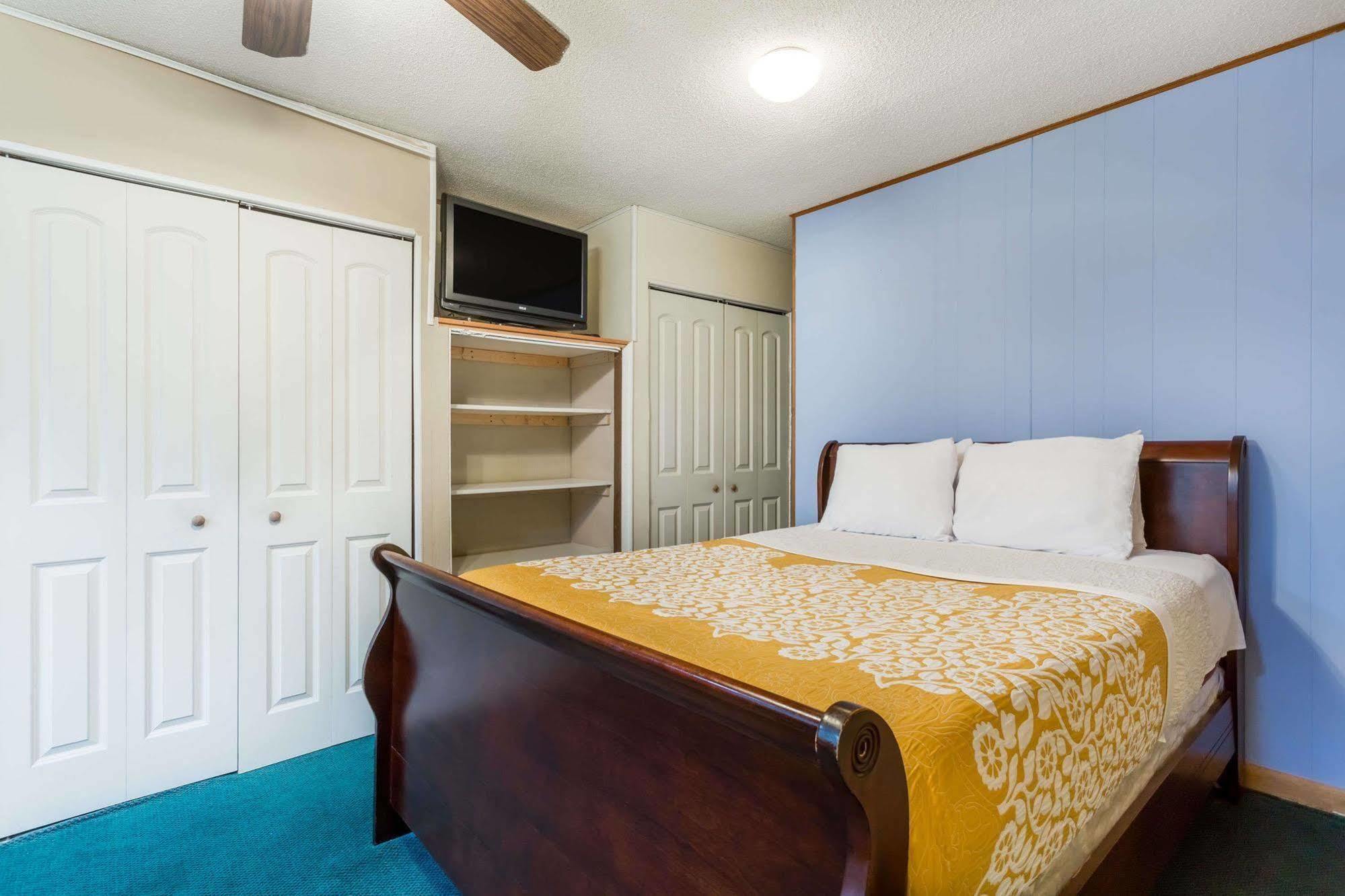 Days Inn By Wyndham Chincoteague Island Exterior photo